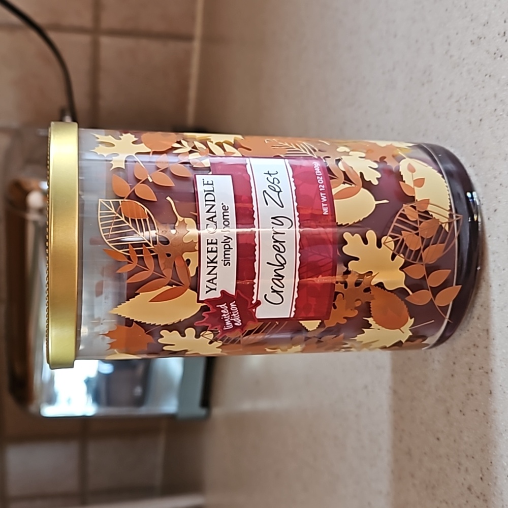 YANKEE CANDLE - Picture 8 of 8